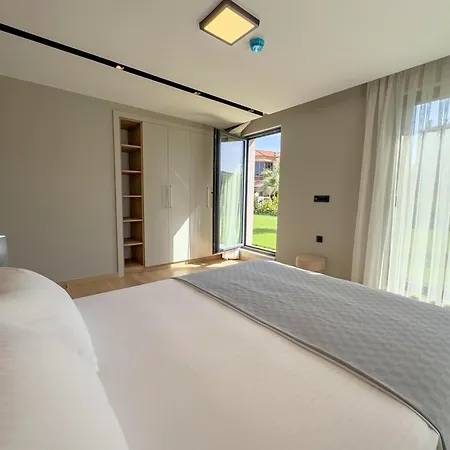 Apartment Back Sea Cunda