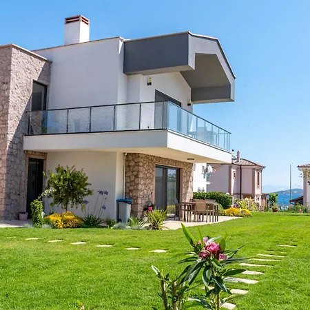 Back Sea Cunda Апартаменты